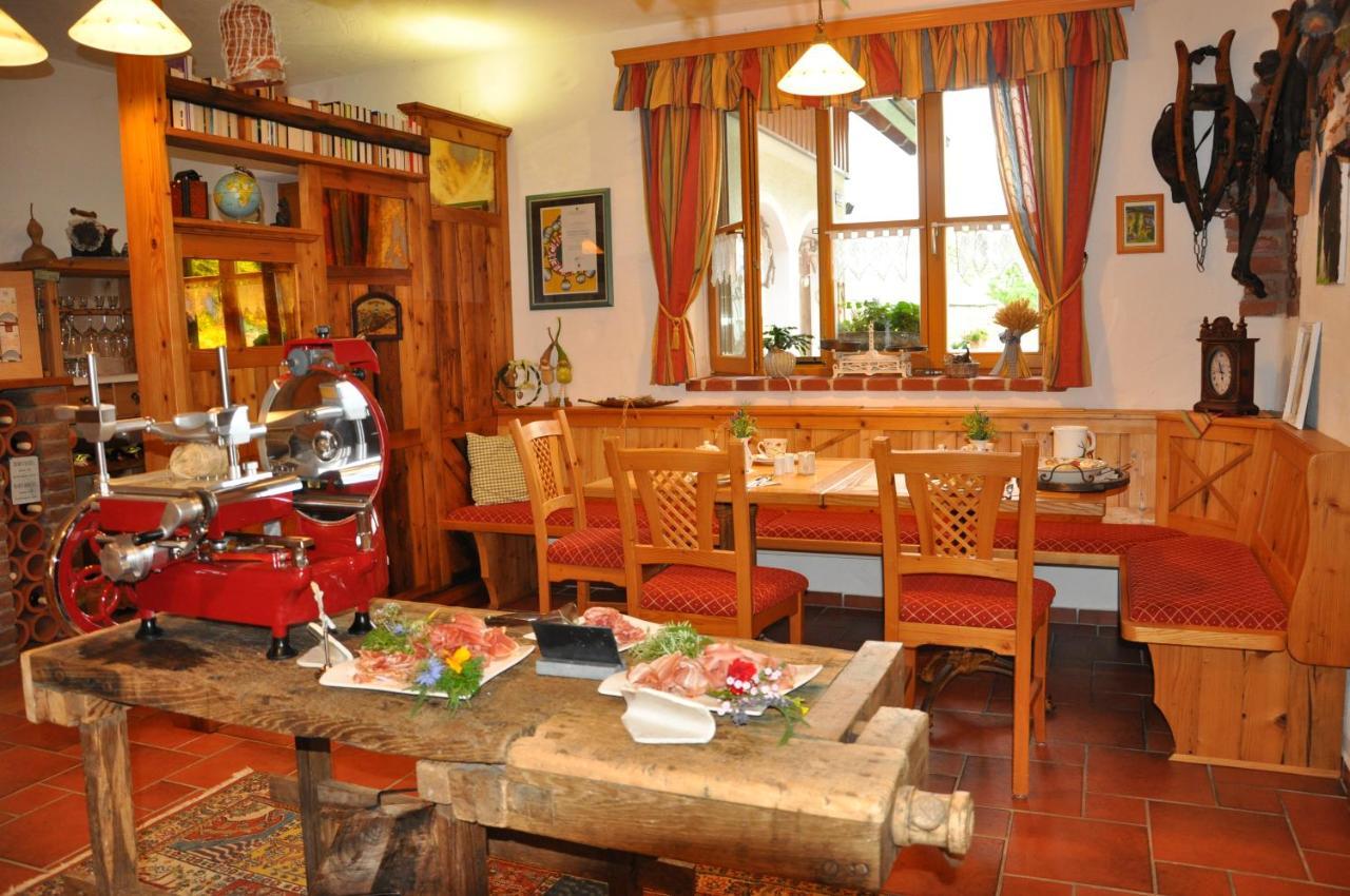 Gmiatliche Stubm Bed & Breakfast Лойперсдорф бай Фюрстенфелд Екстериор снимка